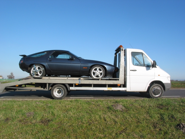 Autotransport/autoambulance/autosleepdienst/oprijwagen, met chauffeur
