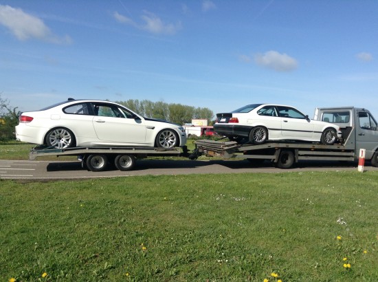 Autotransport autoambulance oprijwagen, met chauffeur — foto 1