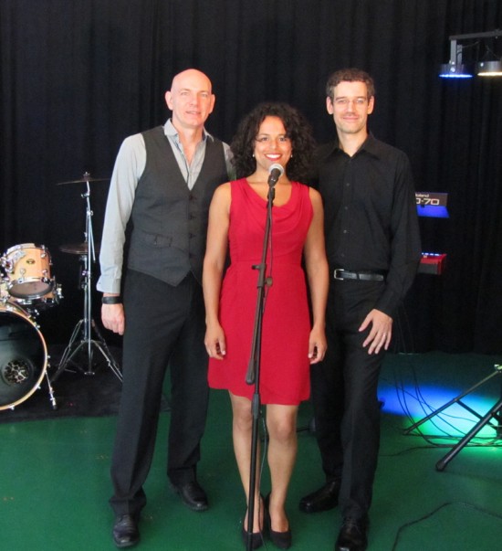 Boek nu Party Central Coverband voor uw feest, band en DJ ineen!!!