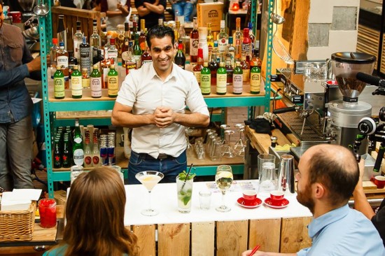 Bartender / cocktailshaker nodig voor uw feest, zoek niet verder!