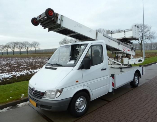 Verhuislift verhuur ladderlift te huur de Liftassistent