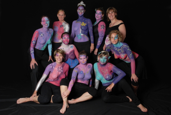 Vrijgezellenfeest met visagie, bodypaint en fotoshoot