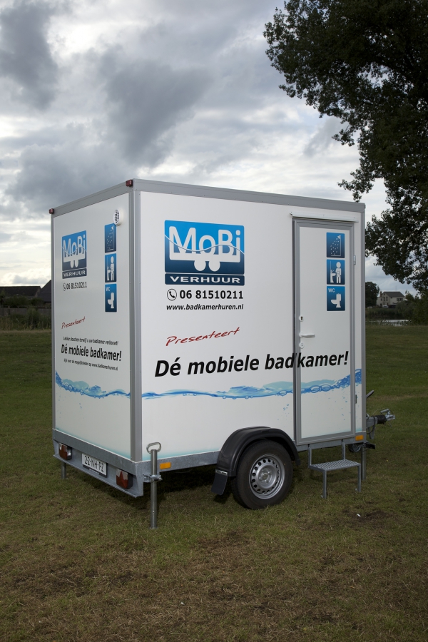 Te huur mobiele badkamer (douchewagen)