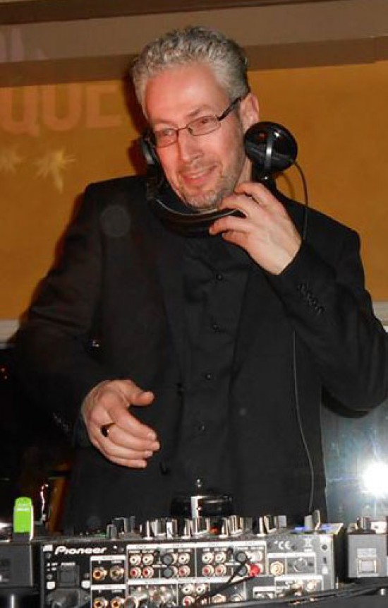 Allround DJ met eigen geluid voor elk feest! — foto 2