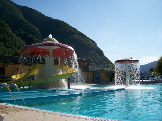 Chalet luganomeer op kindvriendelijke camping porlezza ( italie ) — foto 2