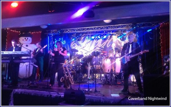 DRIVE-IN-SHOW of BRUILOFTSBAND & Feest Band met blazers en dj! — foto 2