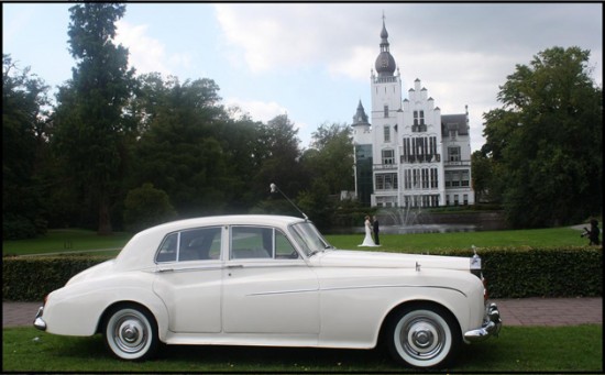 TROUWAUTO WITTE ROLLS-ROYCE SILVER CLOUD TE HUUR TROUWVERVOER HUREN VERHUUR — foto 2