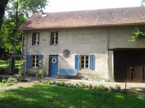 Authentieke vakantiehuizen in de prachtige natuur van de Auvergne-midden Frankrijk — foto 2
