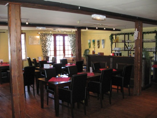 Hulp gevraagd in Frankrijk — foto 3