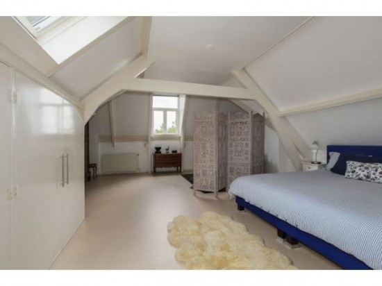 Te huur: Zeer luxe en ruim 4 kamer appartement. Serre met open keuken. — foto 3