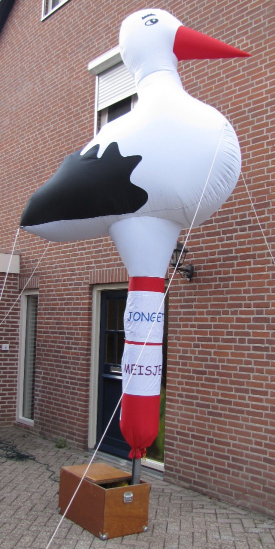 Opblaasbare Arbraham, Sarah of ooievaar; 3,5 meter hoog — foto 3
