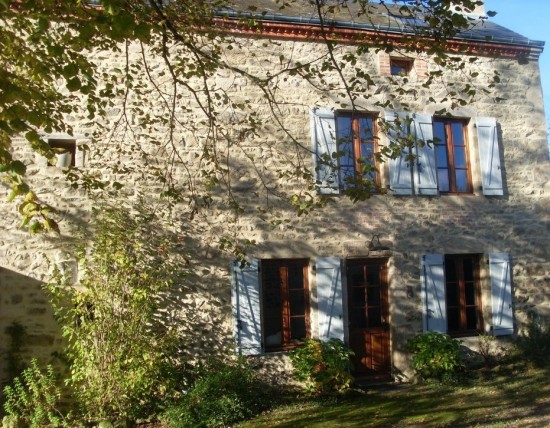 Authentieke vakantiehuizen in de prachtige natuur van de Auvergne-midden Frankrijk — foto 3