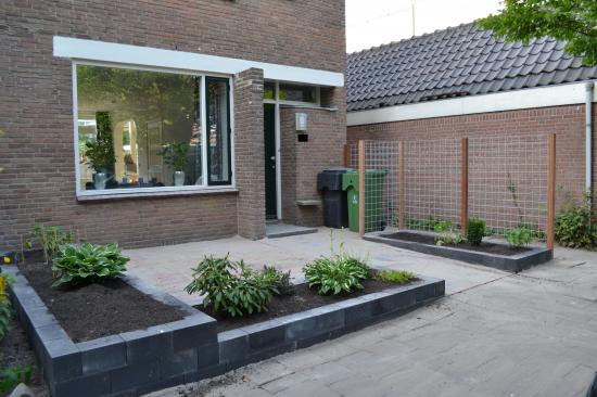 Van den Hout bestratingen voor al uw tuinaanleg en onderhoud — foto 3