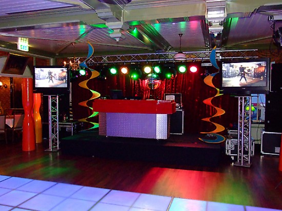 Feest te vieren? Dan huurt u toch onze basis drive- in show Vanaf € 275, - — foto 3